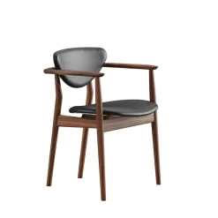 House of Finn Juhl 109 Armchair, valnød af Finn Juhl><noscript><img width=