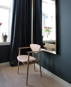 House of Finn Juhl 109 Armchair, valnød af Finn Juhl><noscript><img width=