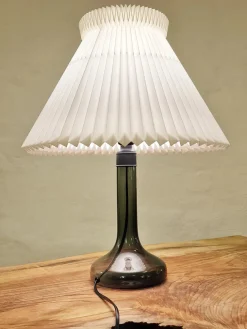 Le Klint 343 Bordlampe, smoked fra><noscript><img width=