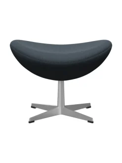 Fritz Hansen 3127 Fodskammel til Ægget af Arne Jacobsen stofgr. 1><noscript><img width=