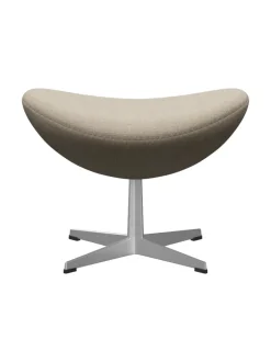 Fritz Hansen 3127 Fodskammel til Ægget af Arne Jacobsen stofgr. 1><noscript><img width=