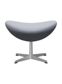 Fritz Hansen 3127 Fodskammel til Ægget af Arne Jacobsen stofgr. 1><noscript><img width=