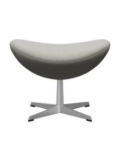 Fritz Hansen 3127 Fodskammel til Ægget af Arne Jacobsen stofgr. 1><noscript><img width=