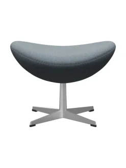 Fritz Hansen 3127 Fodskammel til Ægget af Arne Jacobsen stofgr. 1><noscript><img width=