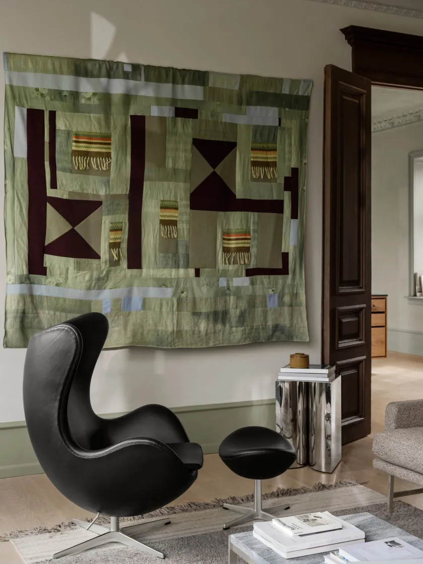 Fritz Hansen 3316 Ægget af Arne Jacobsen læder> Loungestole|Lænestole
