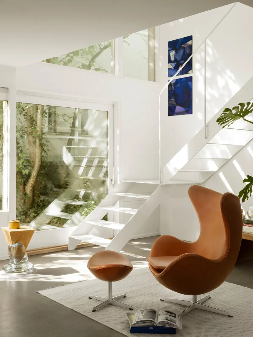 Fritz Hansen 3316 Ægget af Arne Jacobsen stofgr. 2> Loungestole|Lænestole