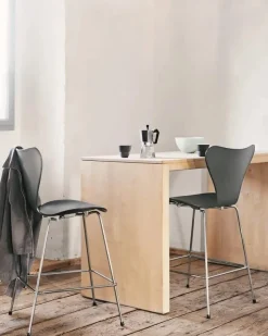 Fritz Hansen 3187 Lav Barstol af Arne Jacobsen> Barstole