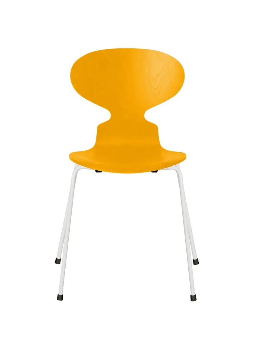 Fritz Hansen 3101 Myren Stol i farvet ask af Arne Jacobsen> Spisebordsstole