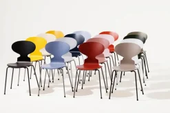 Fritz Hansen 3101 Myren Stol i farvet ask af Arne Jacobsen><noscript><img width=