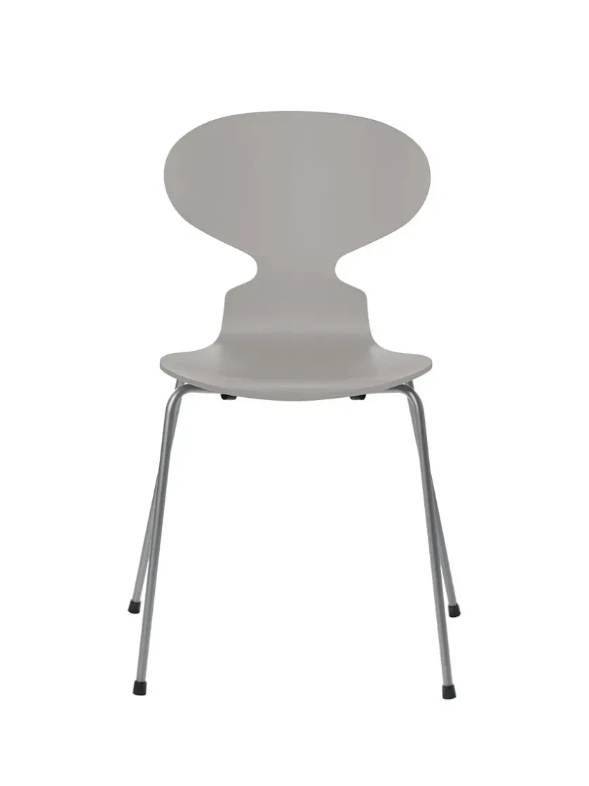 Fritz Hansen 3101 Myren Stol lakeret af Arne Jacobsen> Spisebordsstole