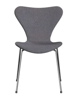 Fritz Hansen 3107 Serie 7, fuldpolstret af Arne Jacobsen><noscript><img width=