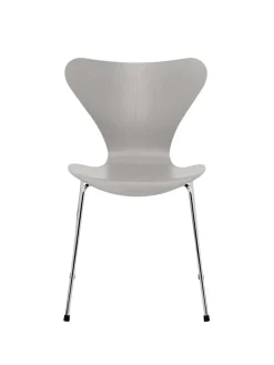 Fritz Hansen 3107 Serie 7 stol i farvet ask af Arne Jacobsen><noscript><img width=