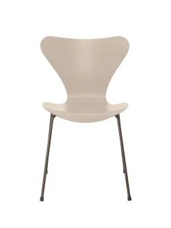Fritz Hansen 3107 Serie 7 stol i farvet ask af Arne Jacobsen><noscript><img width=