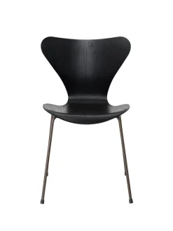 Fritz Hansen 3107 Serie 7 stol i farvet ask af Arne Jacobsen><noscript><img width=