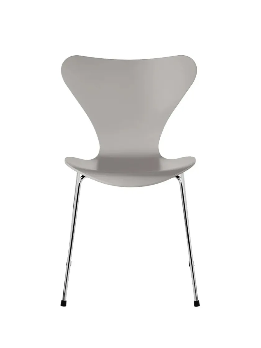 Fritz Hansen 3107 Serie 7 stol lakeret af Arne Jacobsen> Spisebordsstole