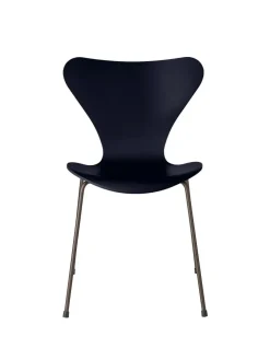 Fritz Hansen 3107 Serie 7 stol lakeret af Arne Jacobsen><noscript><img width=