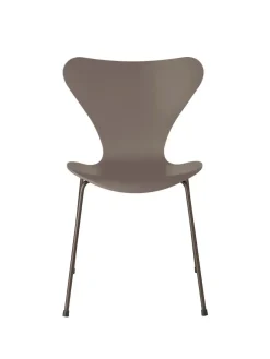 Fritz Hansen 3107 Serie 7 stol lakeret af Arne Jacobsen><noscript><img width=