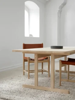 Fredericia Furniture 6286 Spisebord af Børge Mogensen><noscript><img width=