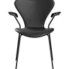 Fritz Hansen 3207 stol m/armlæn, fuldpolstret Essential læder sort/sort stel af Arne Jacobsen> Spisebordsstole