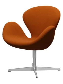 Fritz Hansen 3320 Svanen i stof (prisgruppe 1) af Arne Jacobsen><noscript><img width=