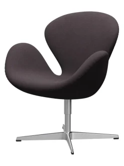 Fritz Hansen 3320 Svanen i stof (prisgruppe 1) af Arne Jacobsen><noscript><img width=