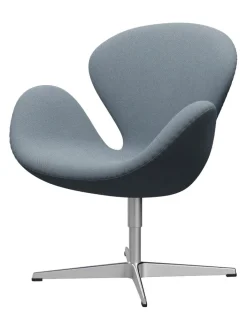 Fritz Hansen 3320 Svanen i stof (prisgruppe 1) af Arne Jacobsen><noscript><img width=
