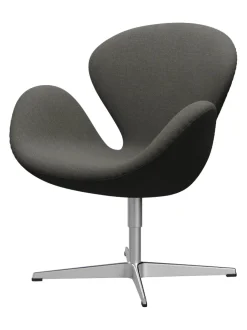 Fritz Hansen 3320 Svanen i stof (prisgruppe 1) af Arne Jacobsen><noscript><img width=