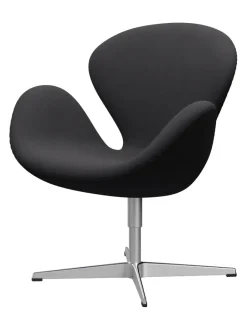 Fritz Hansen 3320 Svanen i stof (prisgruppe 1) af Arne Jacobsen><noscript><img width=