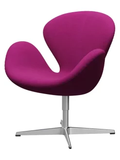 Fritz Hansen 3320 Svanen i stof (prisgruppe 1) af Arne Jacobsen><noscript><img width=