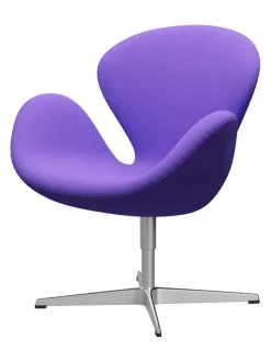 Fritz Hansen 3320 Svanen i stof (prisgruppe 1) af Arne Jacobsen><noscript><img width=