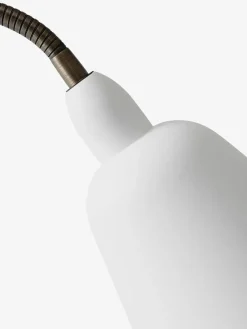 &Tradition AJ7 Bellevue gulvlampe af Arne Jacobsen><noscript><img width=