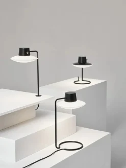 Louis Poulsen AJ Oxford 410 Bordlampe på pind fra> Spots
