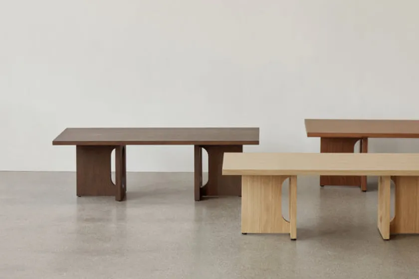 Audo Copenhagen Androgyne Lounge Table, Wood fra> Sofaborde