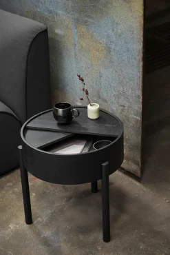 Woud Arc Side Table fra> Sideborde Og Små Borde