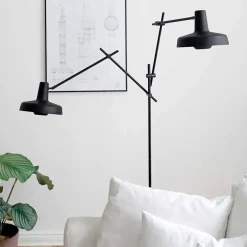 Grupa Arigato 2 gulvlampe fra> Gulvlamper|Spots