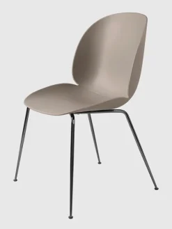GUBI Beetle Chair, upolstret fra><noscript><img width=