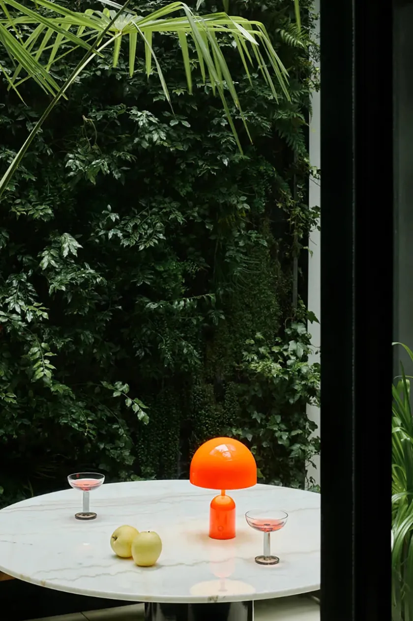 Tom Dixon Bell Portable Bordlampe, fluoro fra> Portable Lamper|Spots