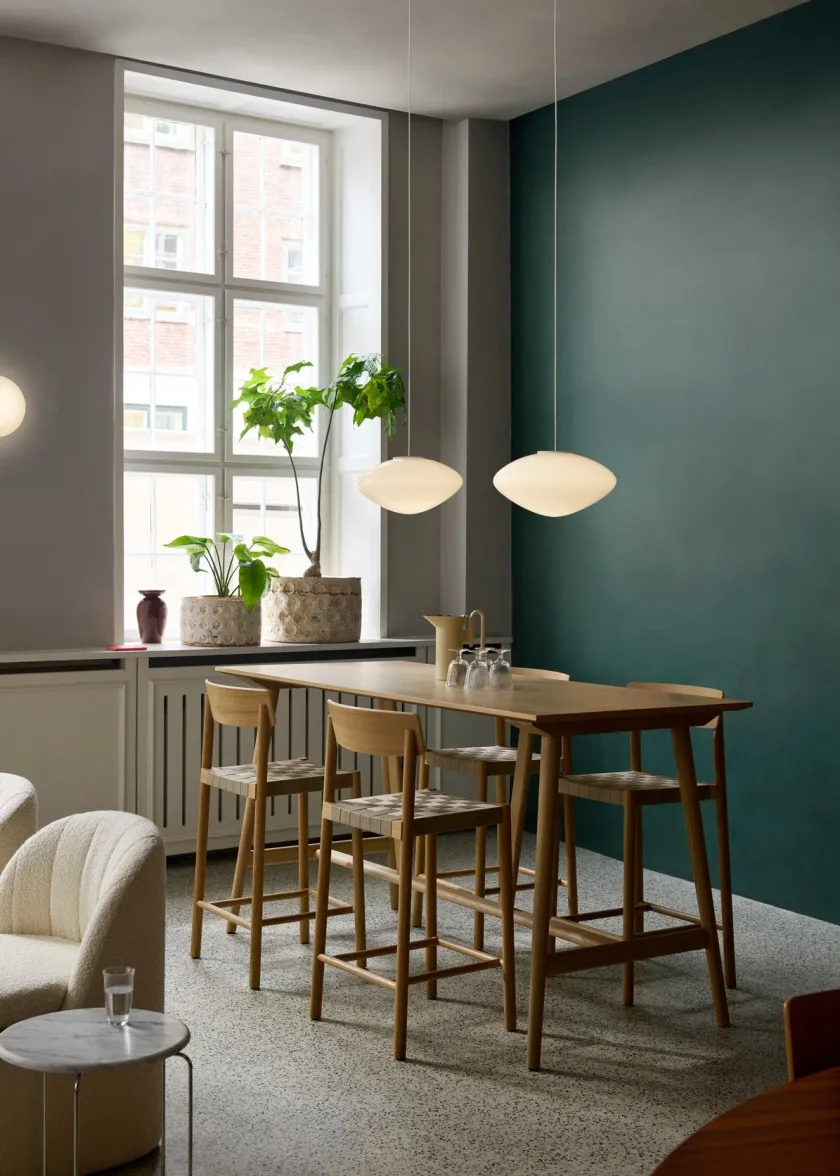 &Tradition Betty TK12 counter barstol fra> Barstole