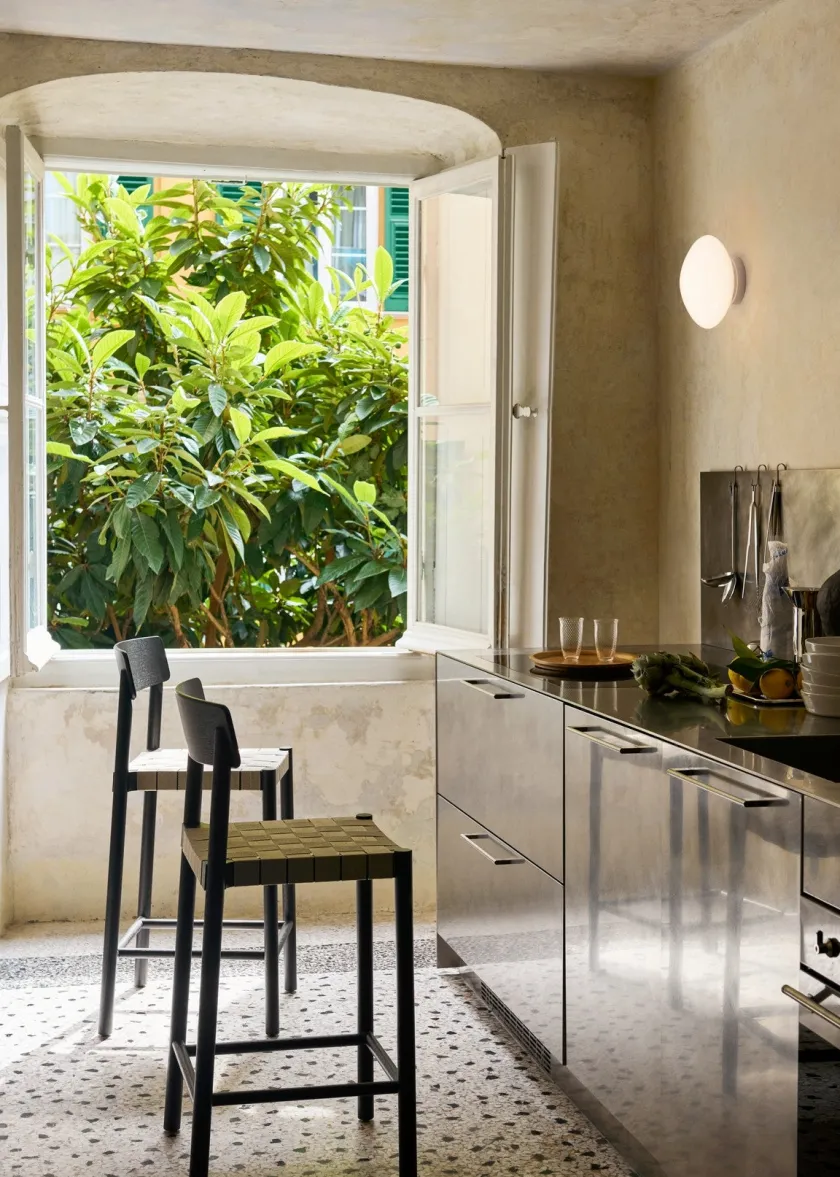 &Tradition Betty TK12 counter barstol fra> Barstole