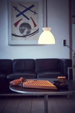 Piet Hein Bikube pendel fra> Pendler|Spots
