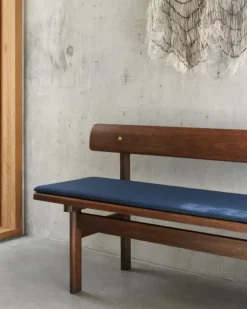 Carl Hansen & Søn BM0699 Asserbo bænk m. ryglæn af Børge Mogensen><noscript><img width=