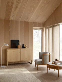 Carl Hansen & Søn BM0057 Skænk af Børge Mogensen><noscript><img width=