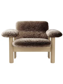 Audo Copenhagen Brasilia Lounge Chair, low back, sheepskin fra><noscript><img width=