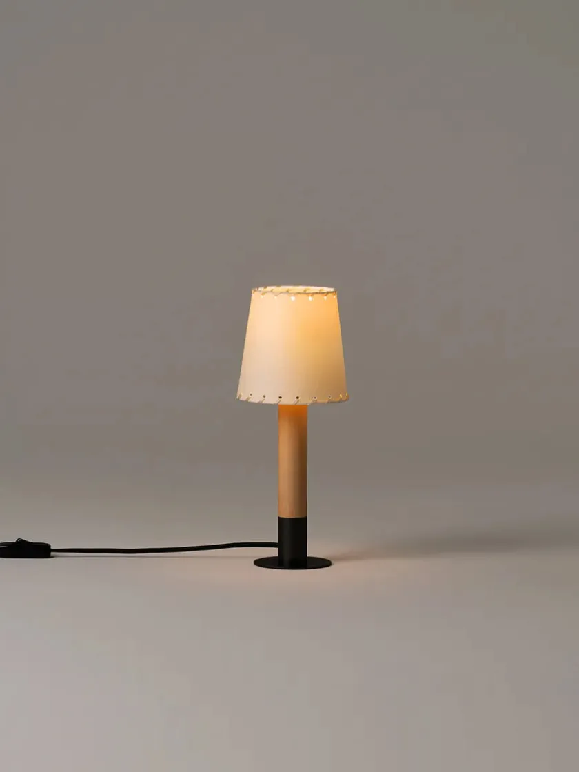Santa & Cole Básica M1 Bordlampe fra Santa and Cole> Spots