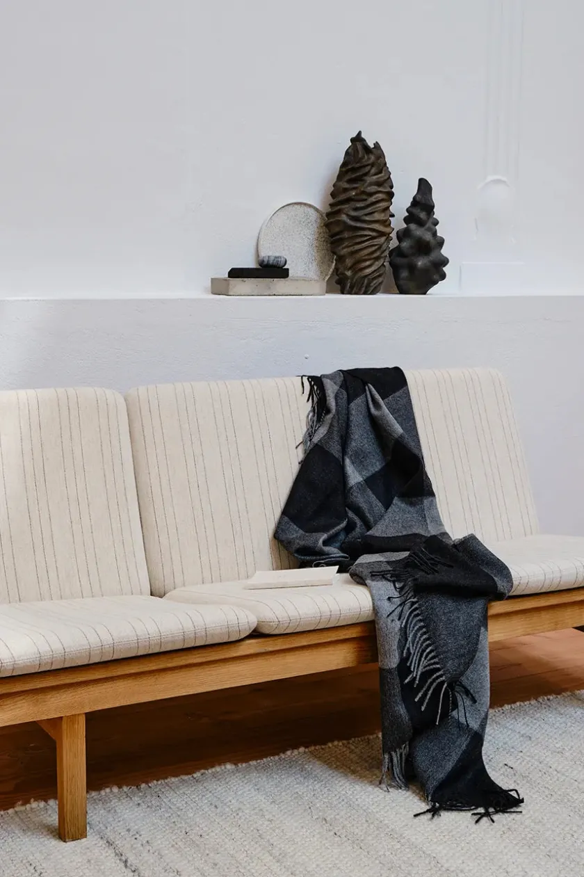 Silkeborg Uldspinderi Caracas Plaid, umber fra> Gaver Til Ham|Puder Og Plaider