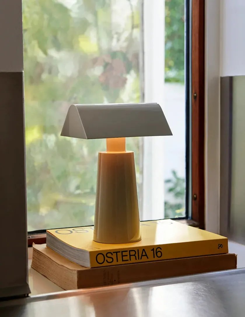 &Tradition Caret bordlampe fra> Gaver Til Ham|Portable Lamper