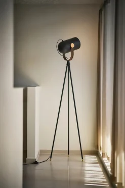 Le Klint Carronade II Gulvlampe fra><noscript><img width=
