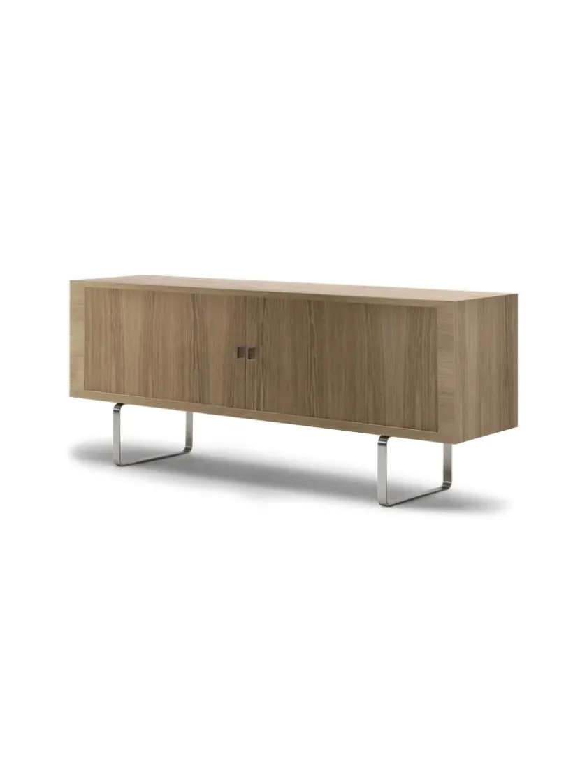 Carl Hansen & Søn CH825 Credenza Skænk af Hans J. Wegner> Skænke