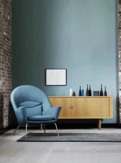 Carl Hansen & Søn CH825 Credenza Skænk af Hans J. Wegner><noscript><img width=