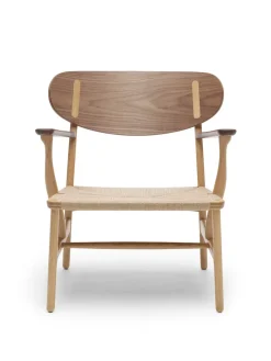 Carl Hansen & Søn CH22 Loungestol af Hans J. Wegner><noscript><img width=